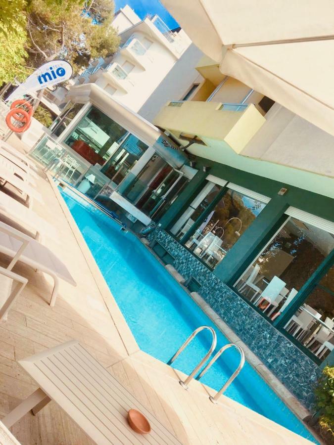 Hotel Montecarlo - Vista Mare Con Piscina & Area Fitness Riccione Exterior photo